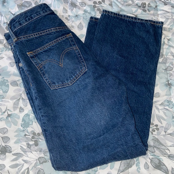 *SOLD*Levi’s Ribcage Straight - Picture 5 of 8